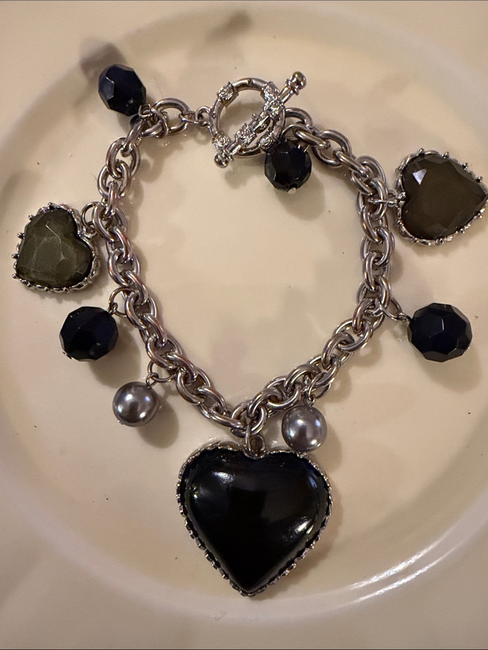 Source Unknown Silver-Tone Heart Charm Bracelet with Black and Olive Accents